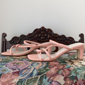 Intentionally Blank Willow sandal, size 6, light pink